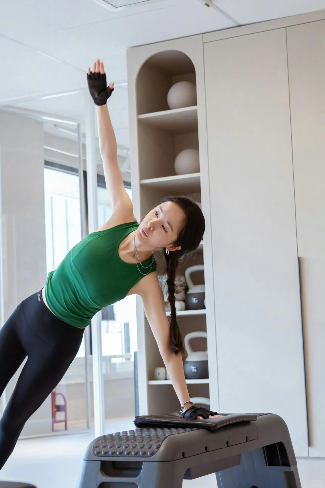 杨幂 紧身瑜伽健身日常