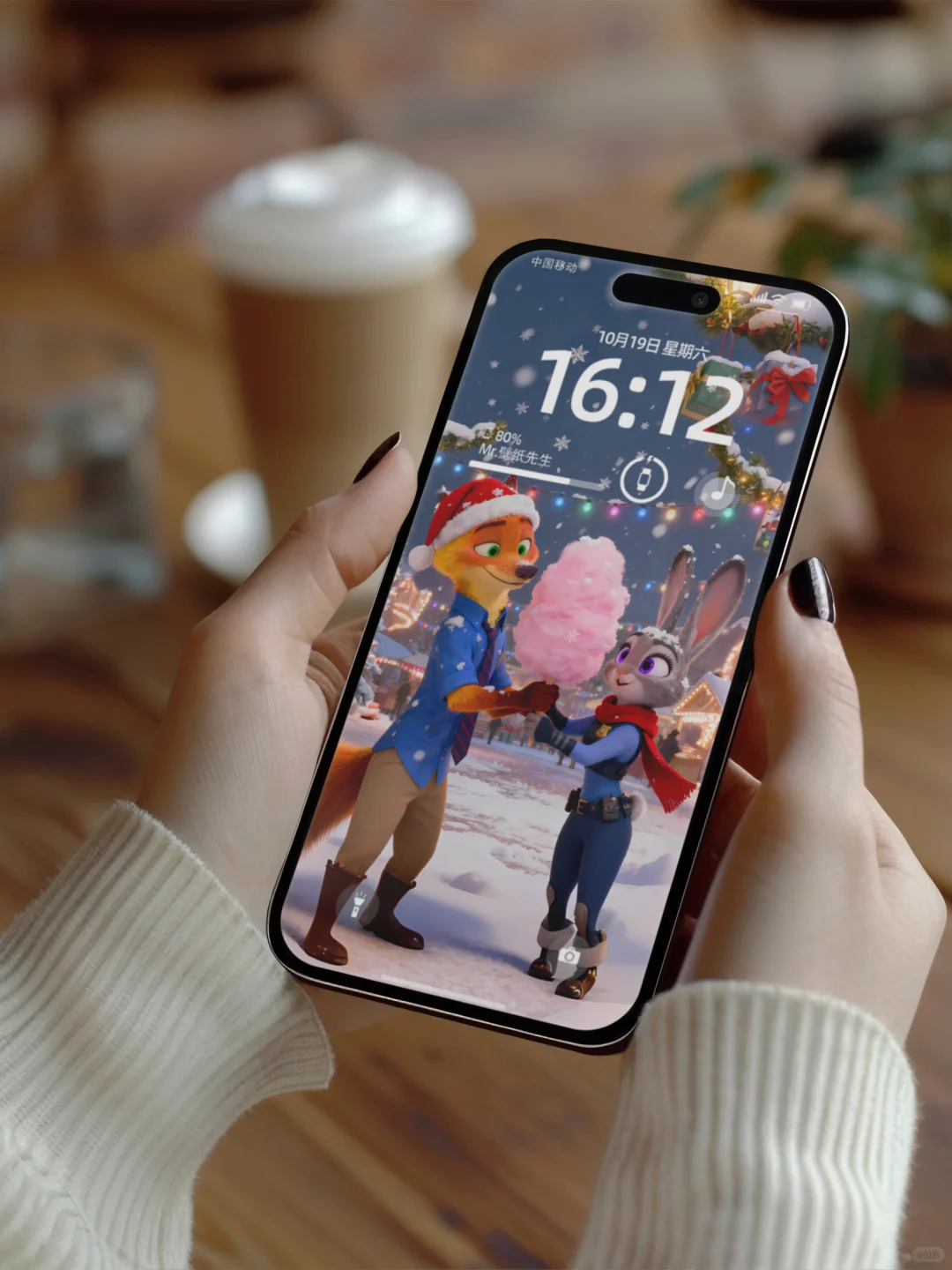 壁纸x尼克朱迪手上的棉花糖看起来好好吃