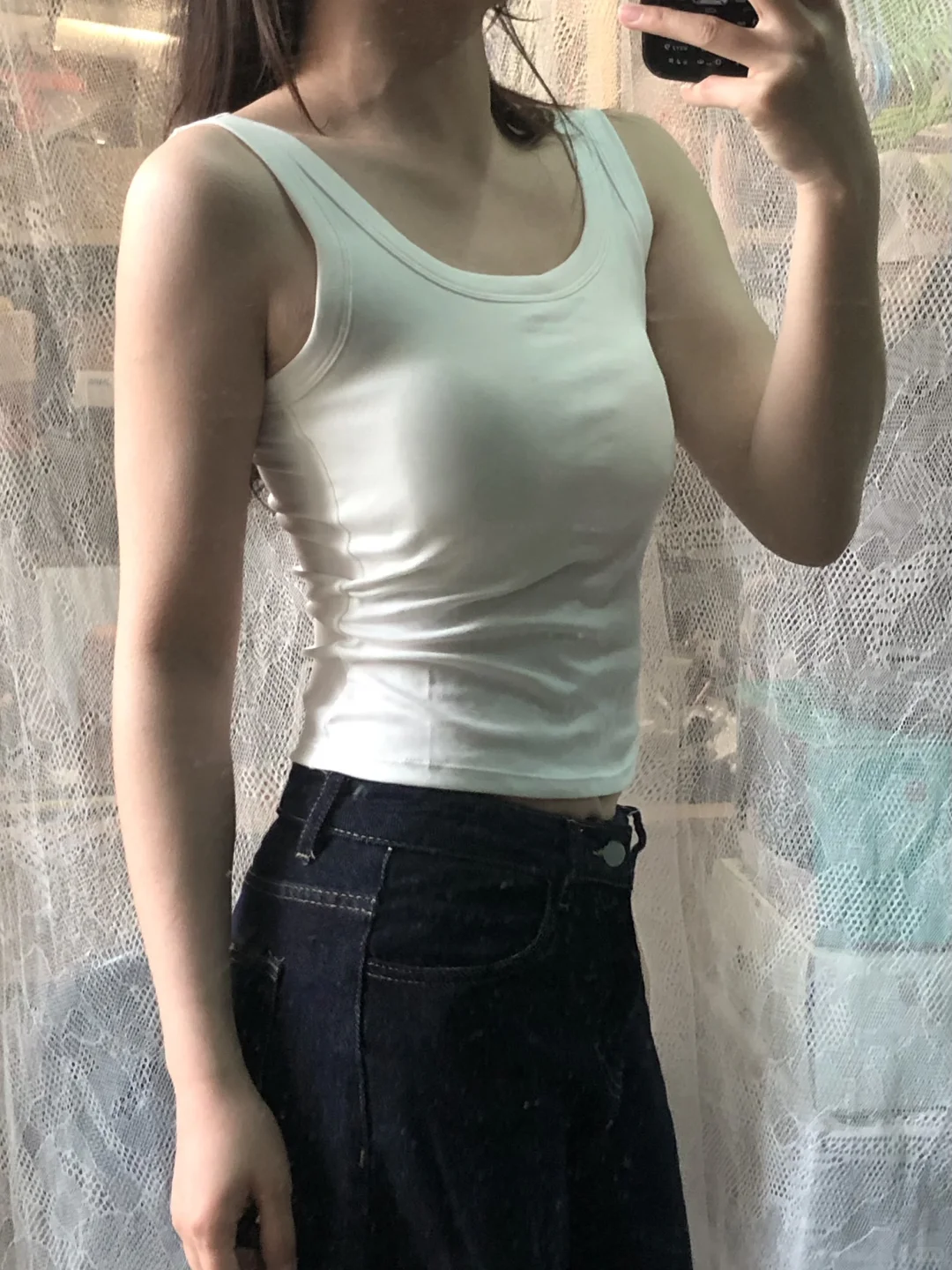 H身材终于买到不透的白色背心啦😭😭