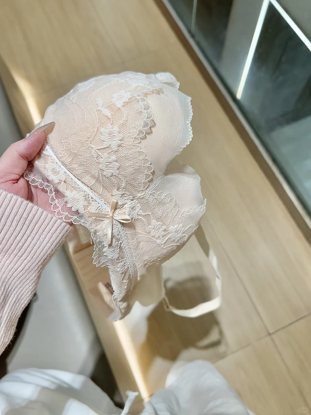 好甜好奶的蕾丝内衣 。。。小胸约会战袍