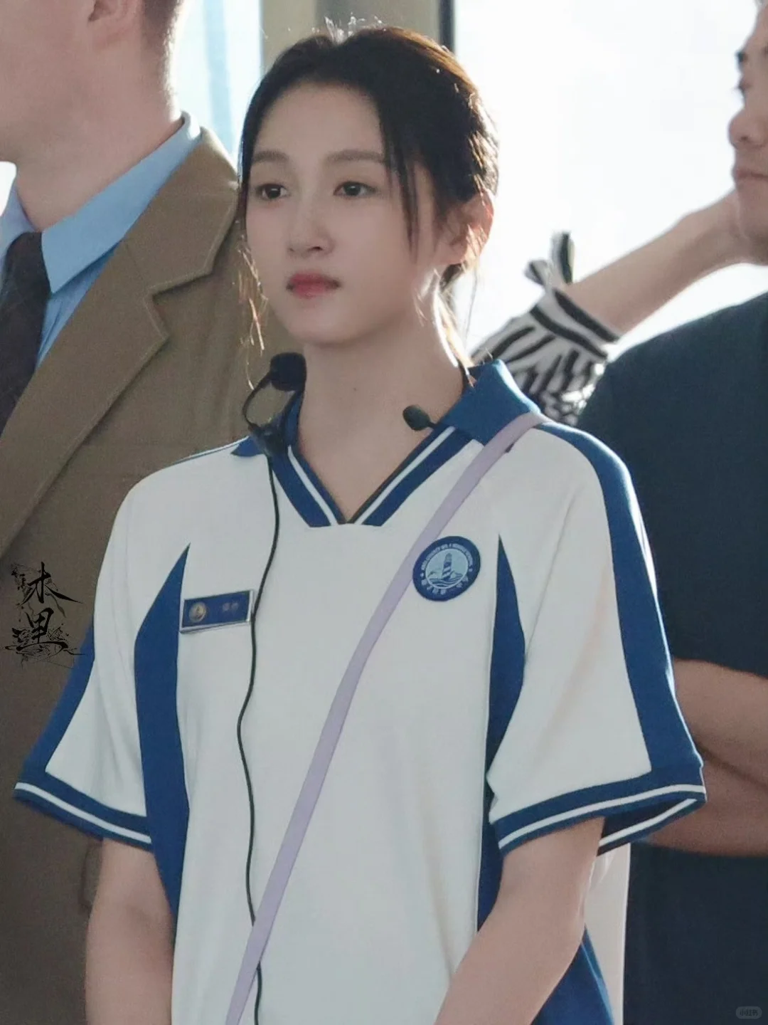 DW LookBook|关晓彤的青春女高校服穿搭秘籍