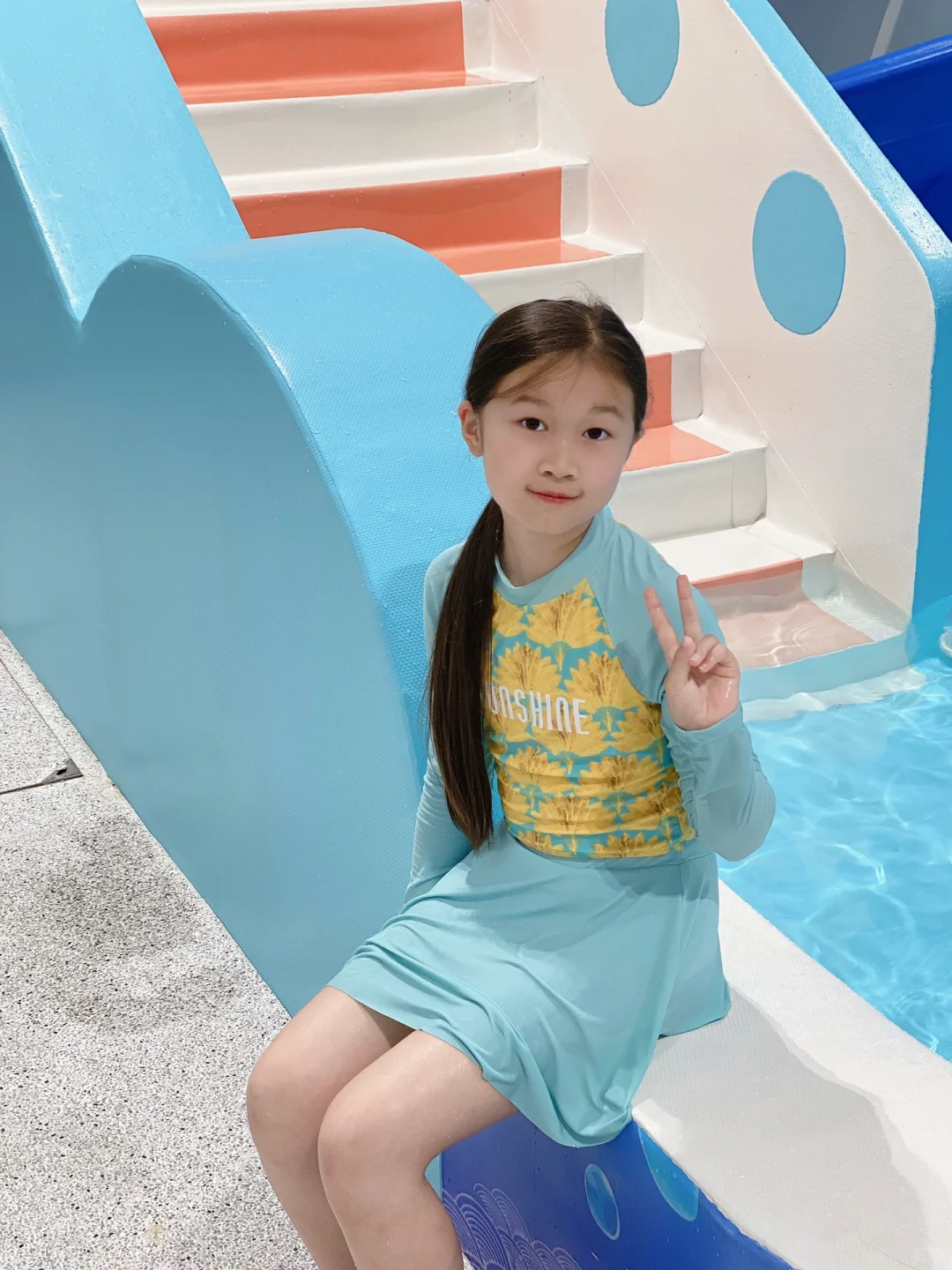 穿上新泳衣去游泳啦🏊‍♀️