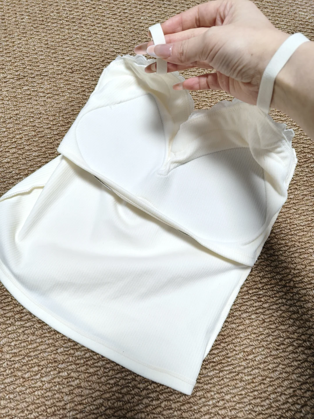 是谁还没有一件好看的保暖吊带呀？