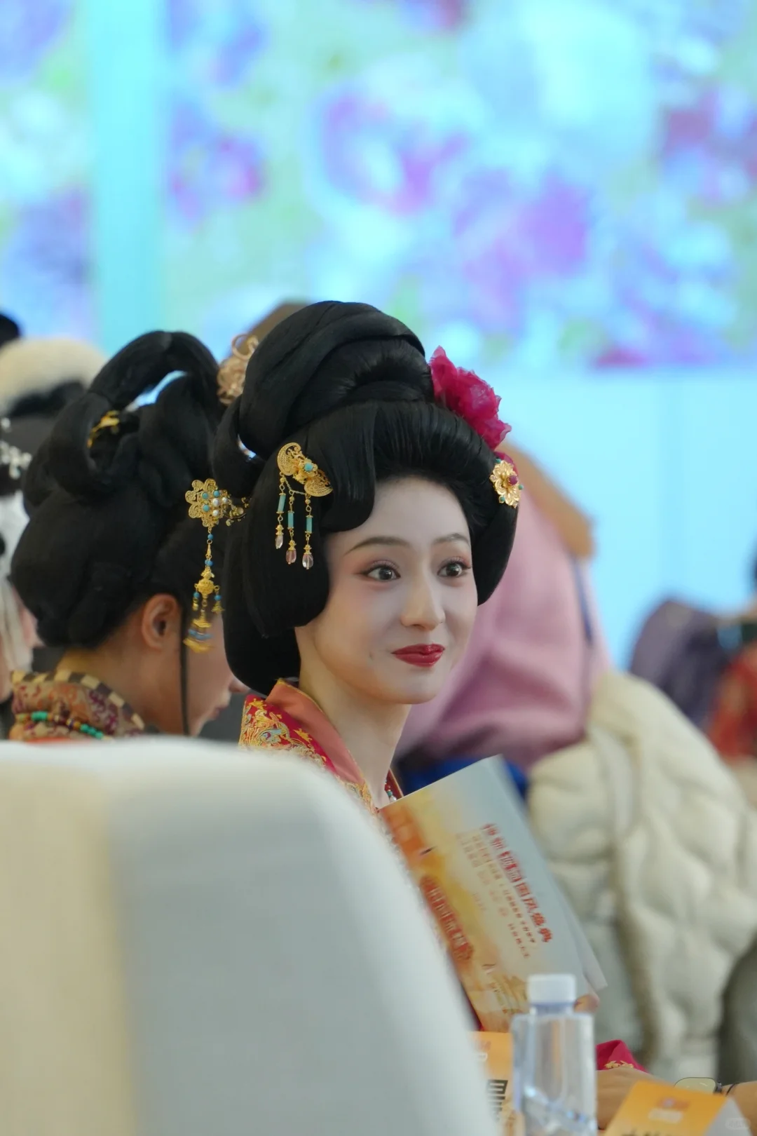 拍到了胡连馨好权威可爱的一张脸