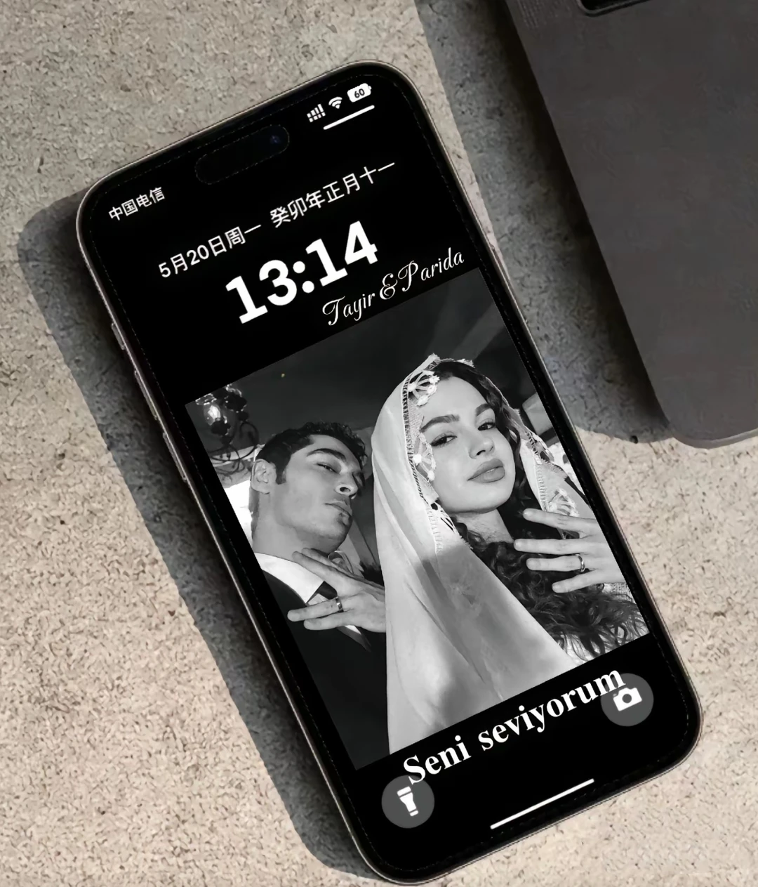 是我喜欢的壁纸啦🖤️❤️