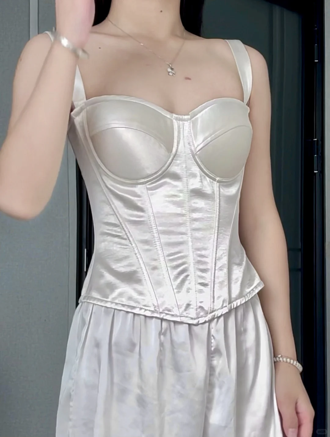 一张出头的高级鱼骨胸衣分享 ～