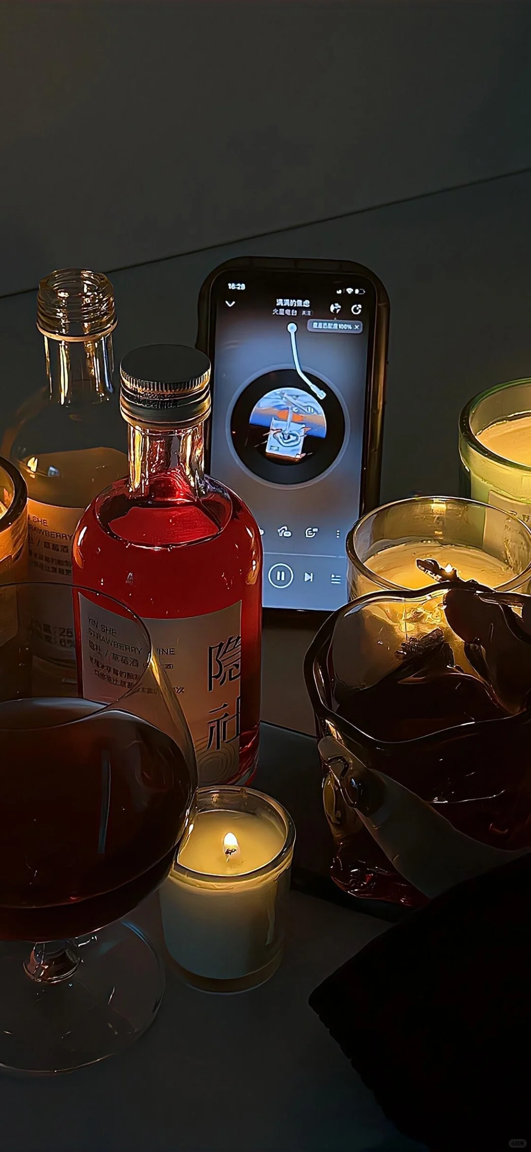 𝙒𝙚𝘾𝙝𝙖𝙩壁纸｜一眼沉沦的高级感