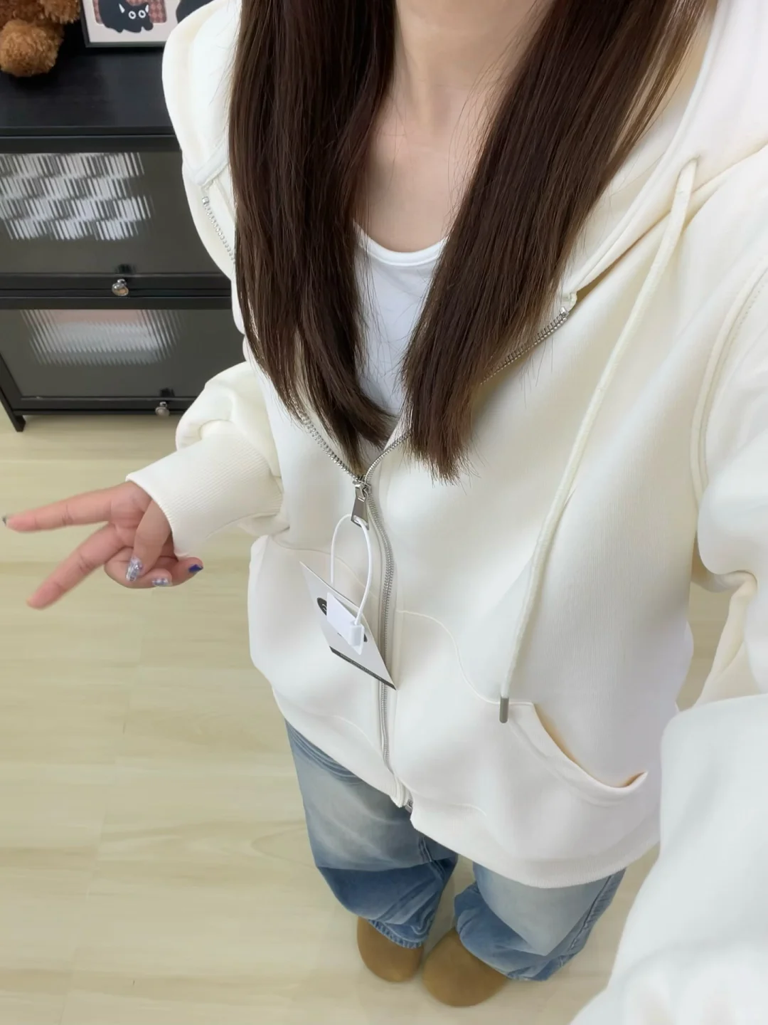 我爸厂里新做的卫衣外套，大家帮忙提提建议