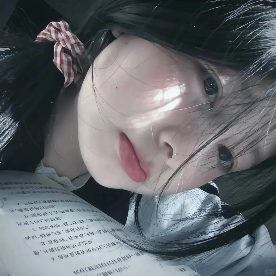 盘点那些魅惑众生的氛围感美女٩(๑•̀ω•