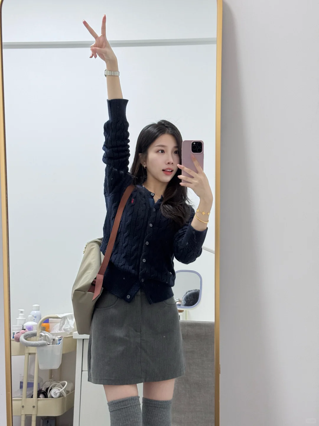 长袜短裙灰色系穿搭