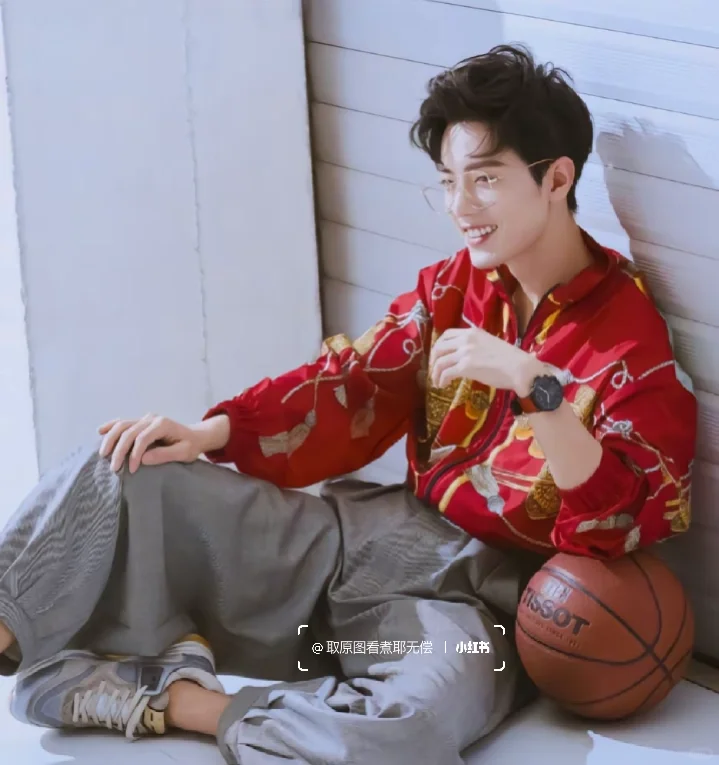 𝙒𝙚𝘾𝙝𝙖𝙩｜肖战壁纸