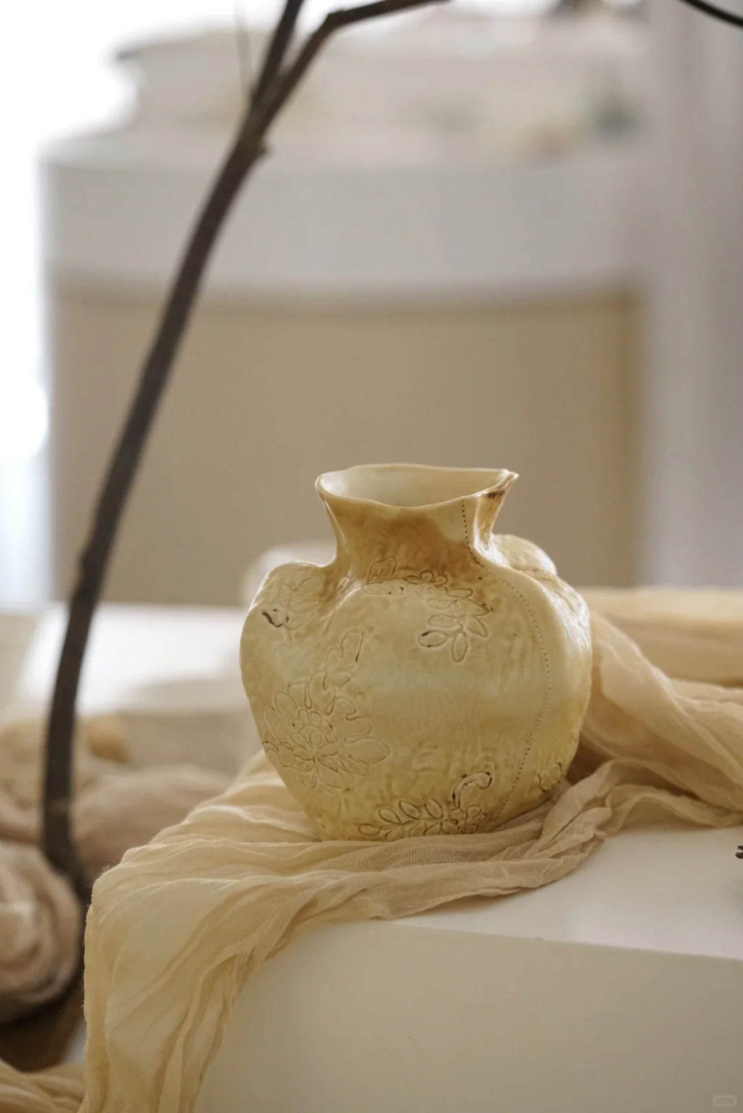 把蕾丝揉进冬日器物