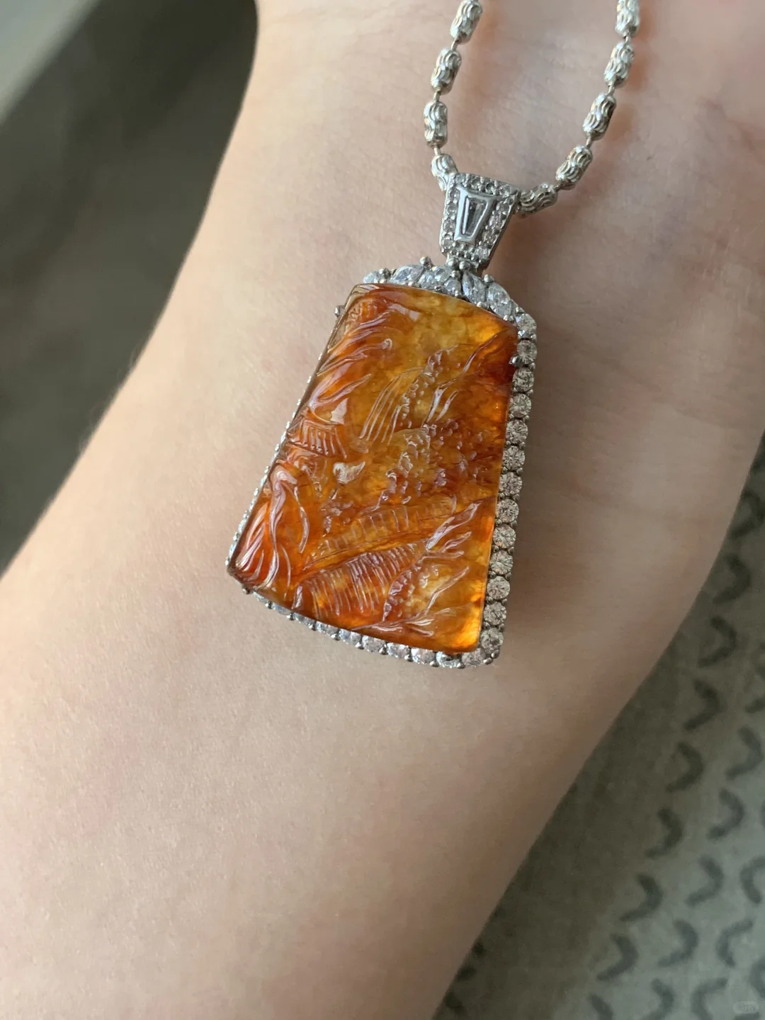 9.8🐙翡翠焦糖黄山水牌