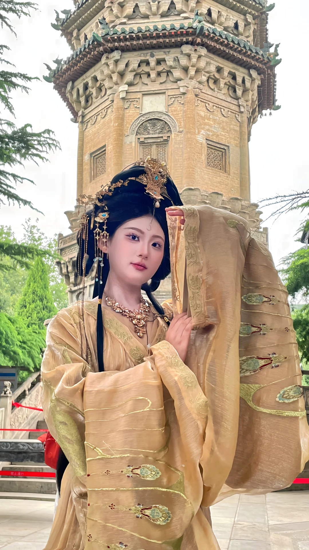 正定 金色战国袍