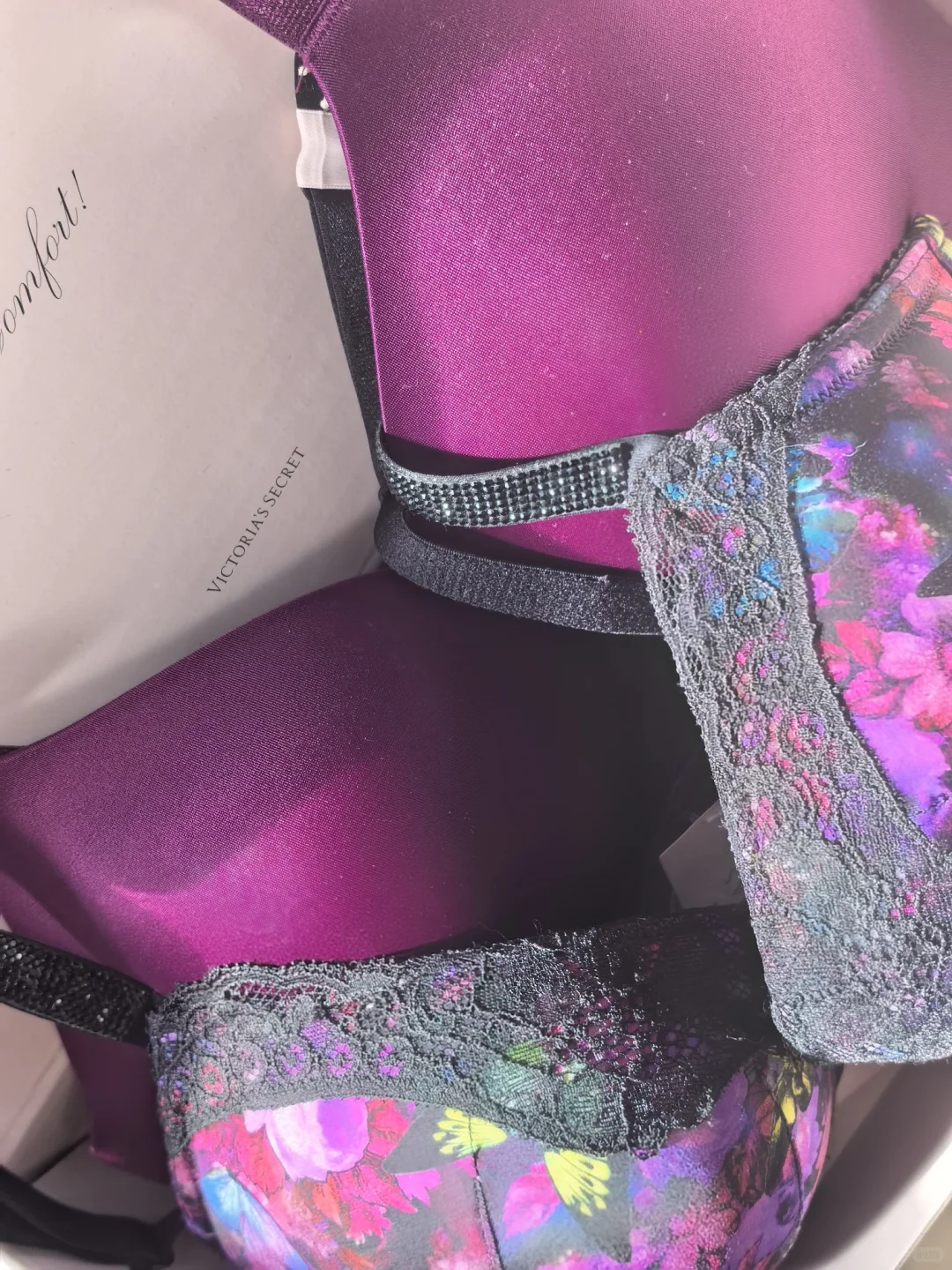 维密：妹妹说紫色很有韵味