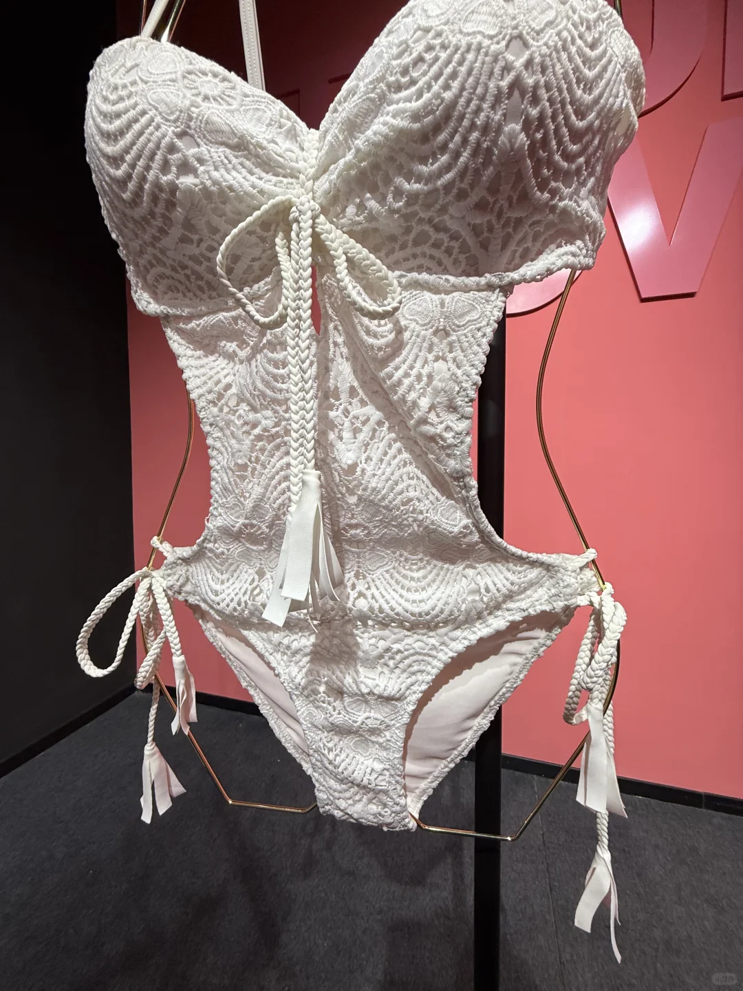 这是什么神仙泳衣！😍