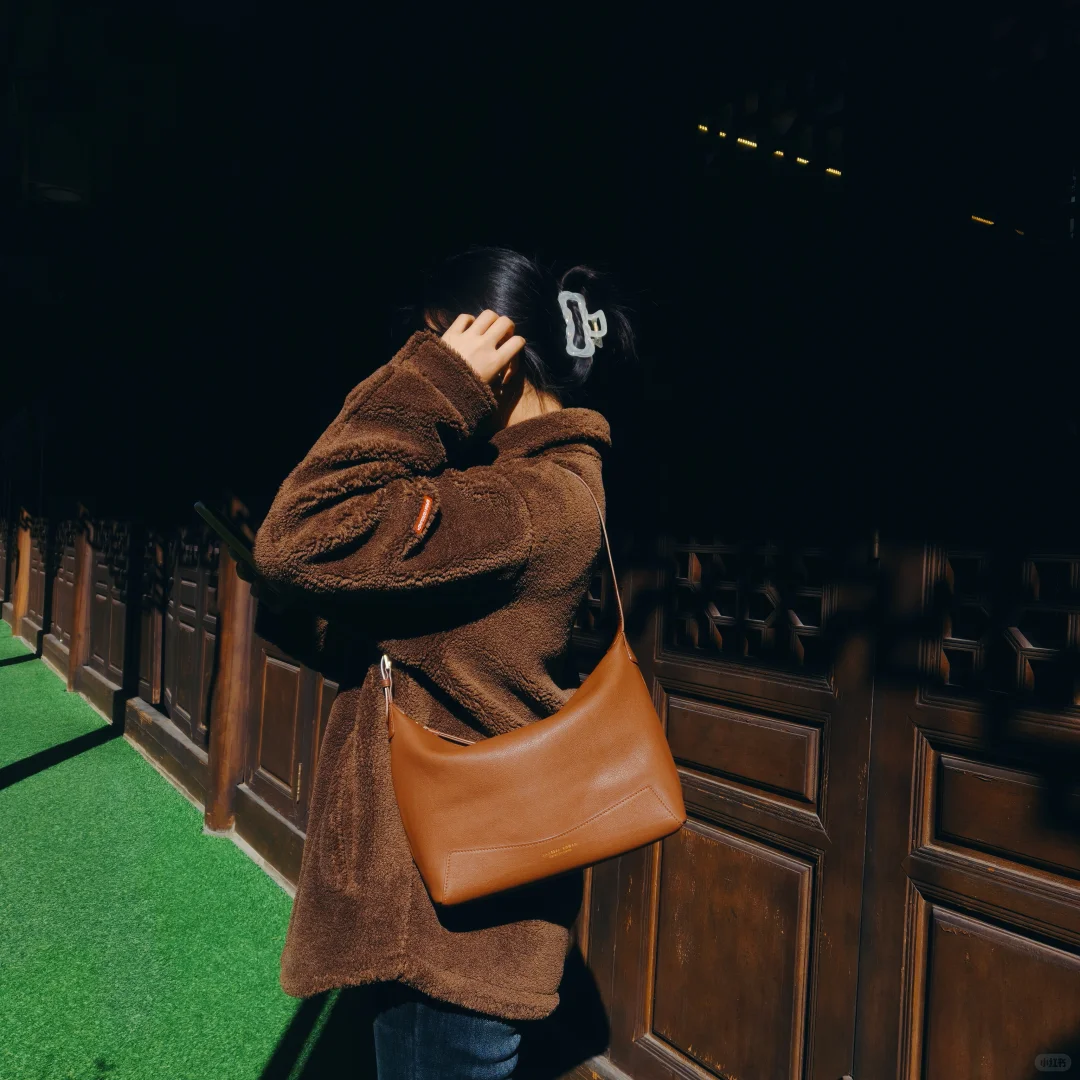 复古棕纹包太出片啦✨