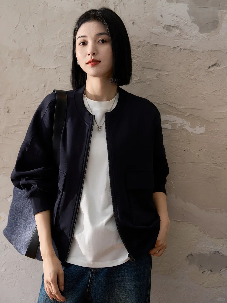 简简单单的韩系休闲感～阿玛施显瘦棒球服