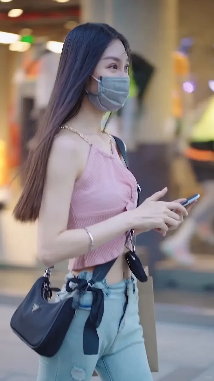 辽宁美女街拍，哪一个都比选美冠军强😘