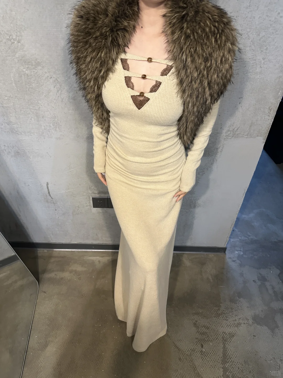 秋冬内搭还得是包臀裙呀巨有女人味！！