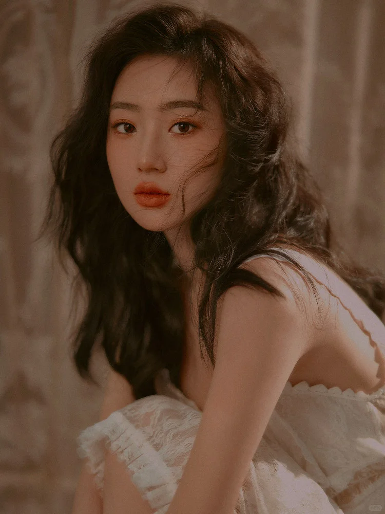 揉进骨子里的法式浪漫轻私房♥少女写真