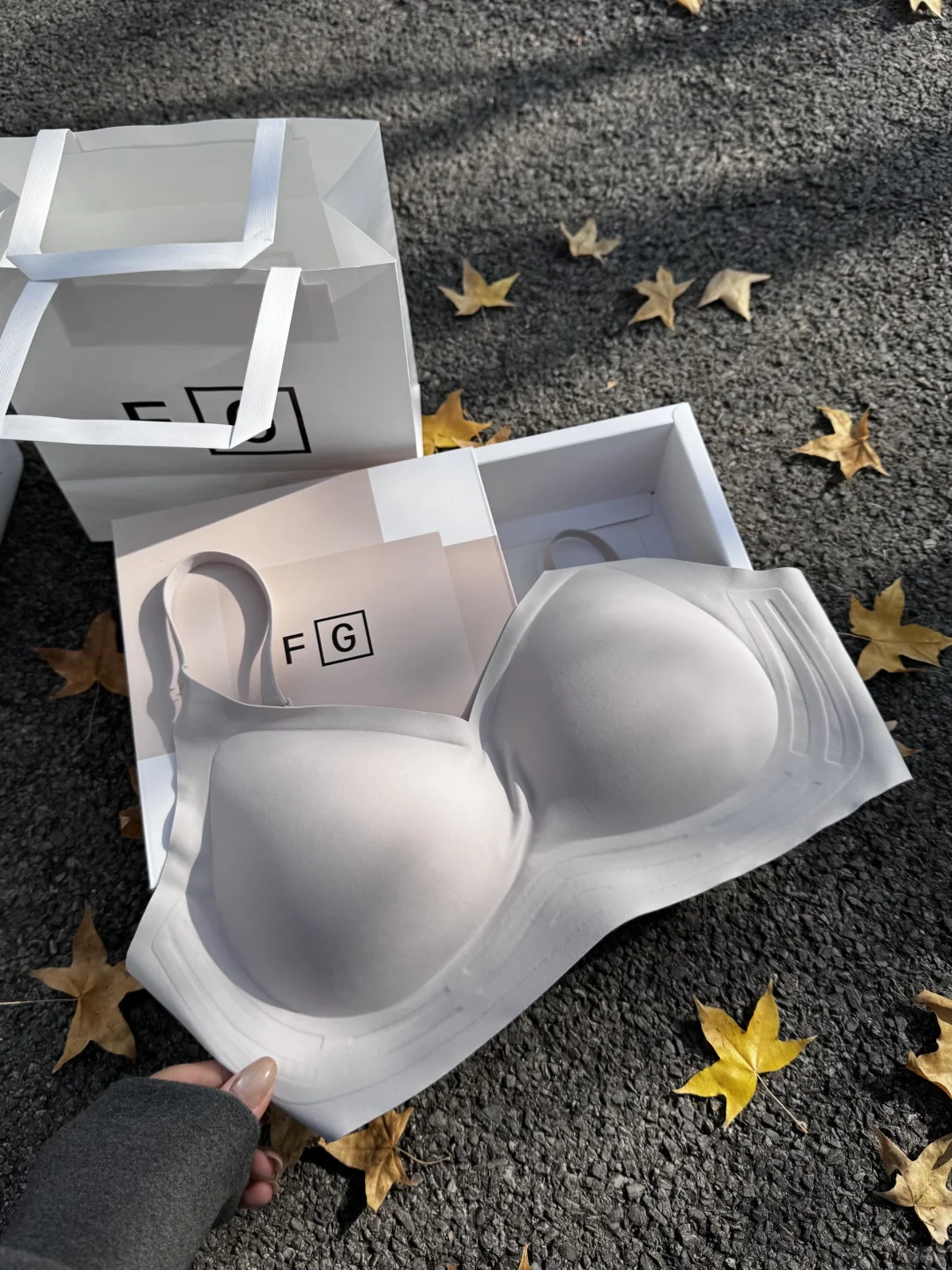 显身材秘诀分享来咯｜如何秋冬穿出女人味