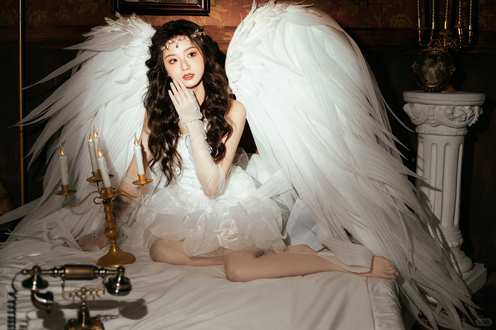 “ 降落人间的救赎之神 ” 复古氛围感写真