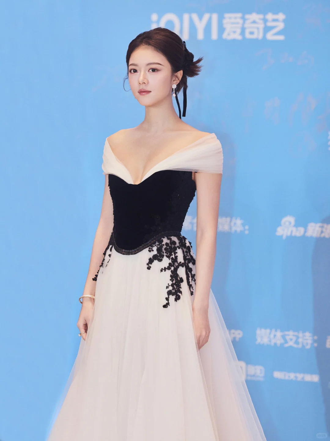 100个女神名场面-赵今麦