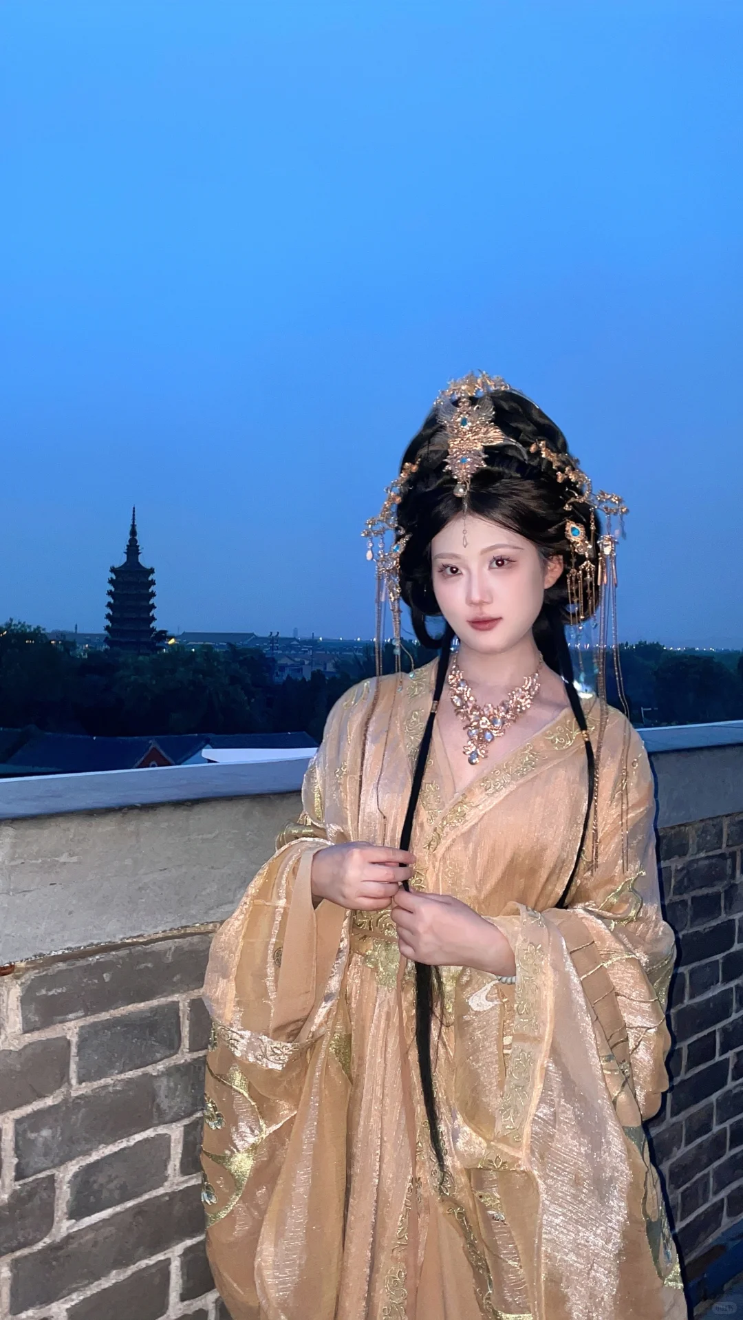 正定 金色战国袍