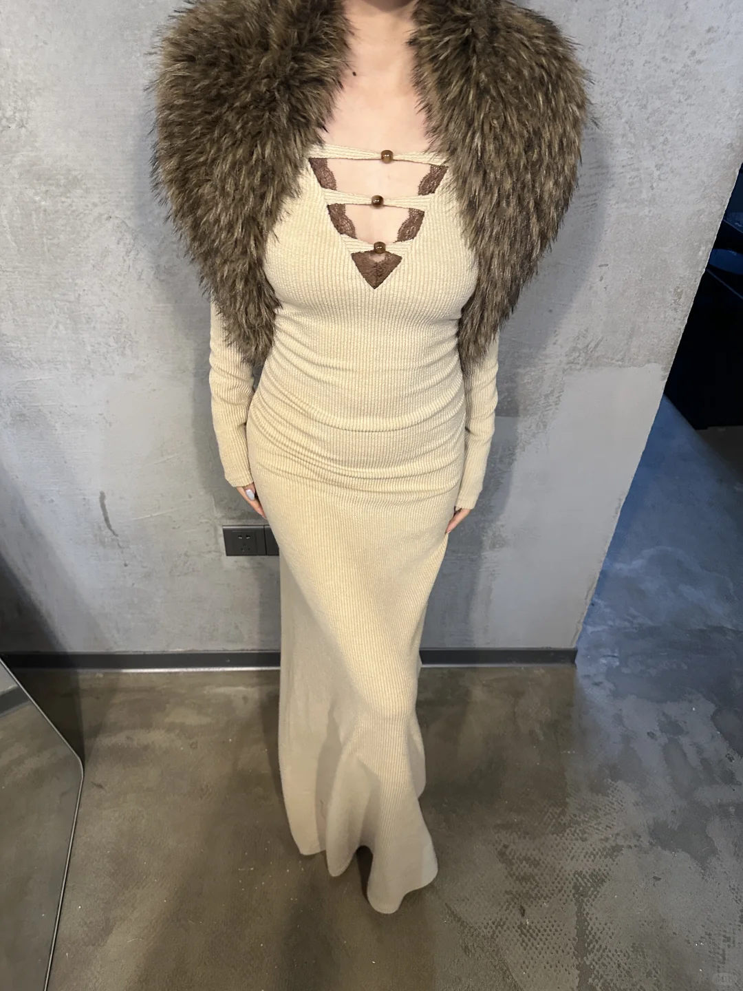 秋冬内搭还得是包臀裙呀巨有女人味！！