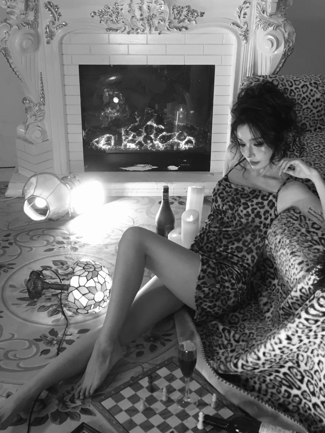 迷人的豹子女士向你问好| 感受夜晚的慵懒