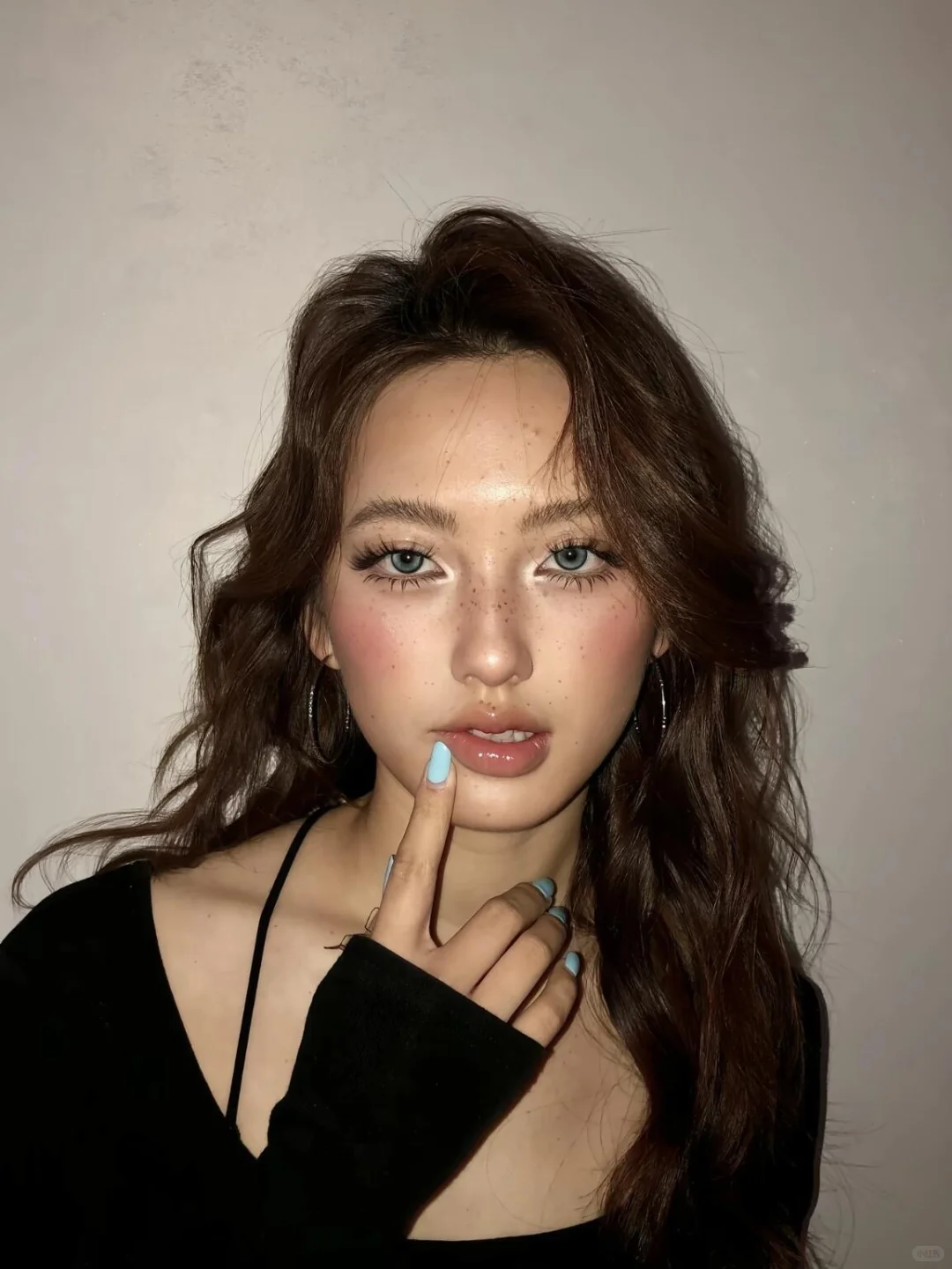 方圆脸一定要尝试的轻欧美亚裔妆造🪞