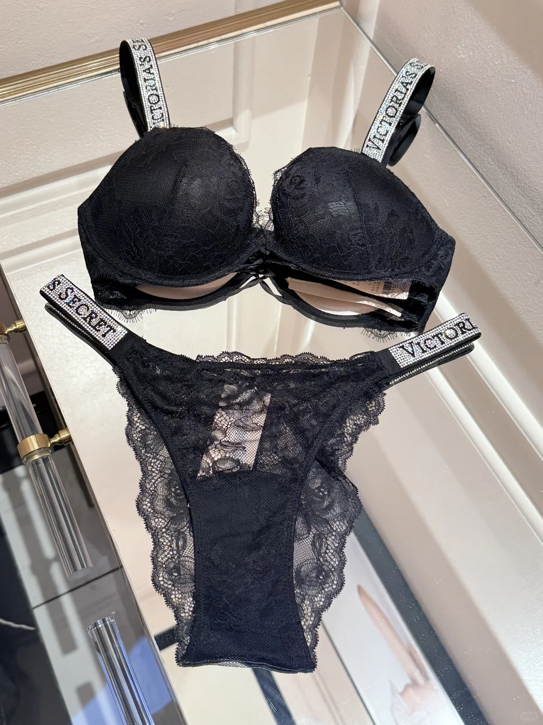 维密 粉色蕾丝水钻2.0