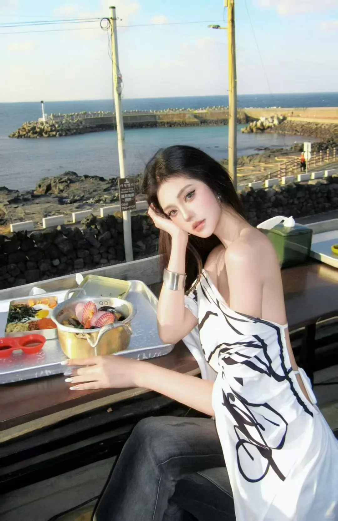 啊啊啊这泳衣也太好看了吧！