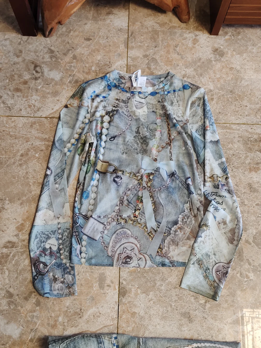 🔥3D蕾丝链条印花打底衫｜高级感叠穿神器