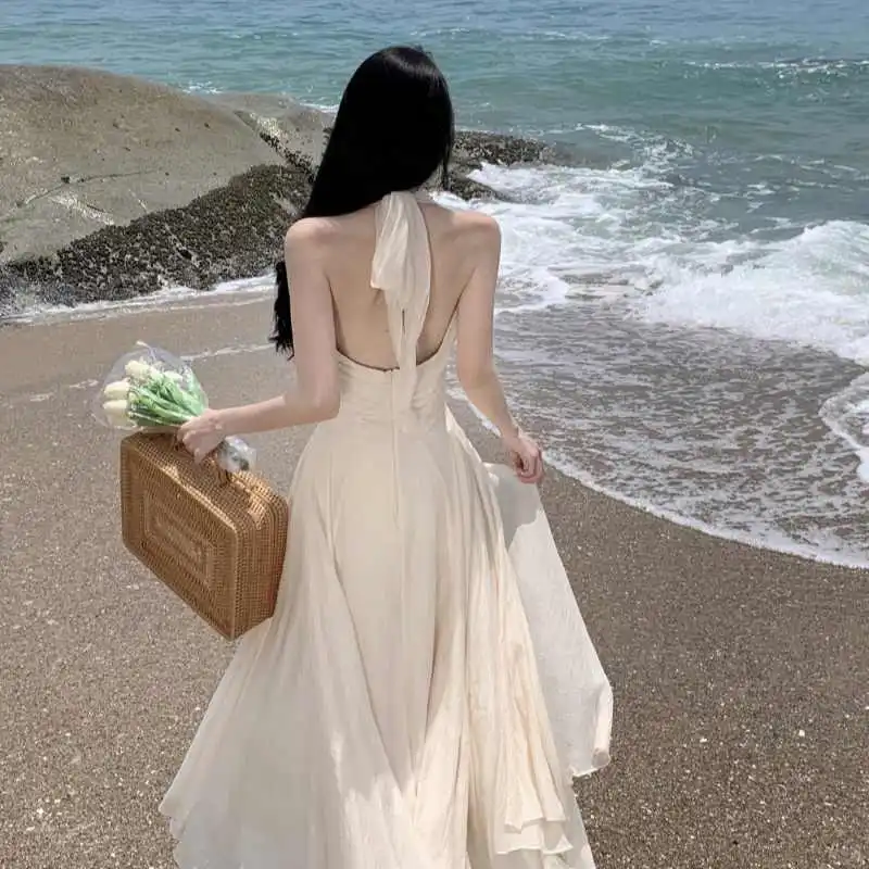 海边度假无袖V领挂脖连衣裙女春夏季新款温