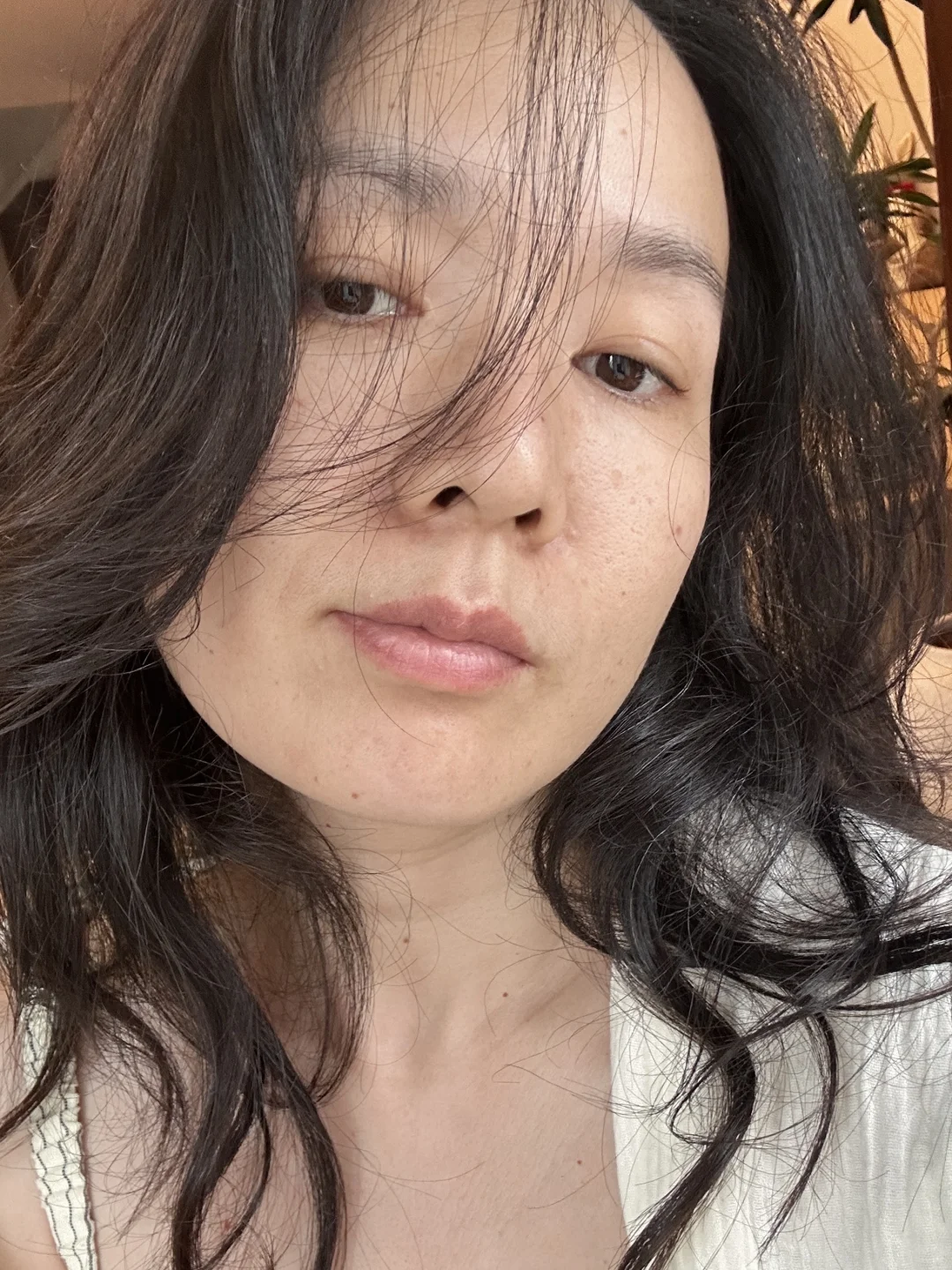 43岁，苹果原相机下的纯素颜，美有很多种