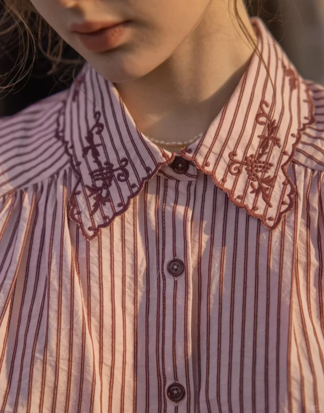 🖼️油画里的春天｜解锁欧式衬衣的春日叙事诗