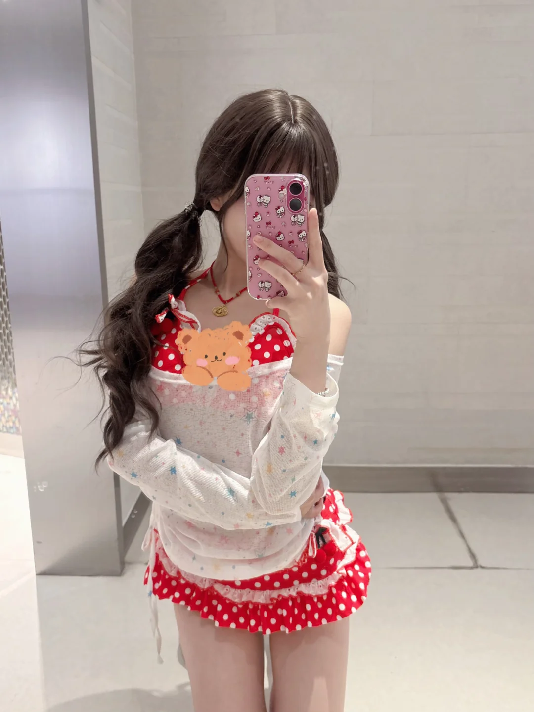 左滑上身！帮我穿上甜妹波点小泳衣！