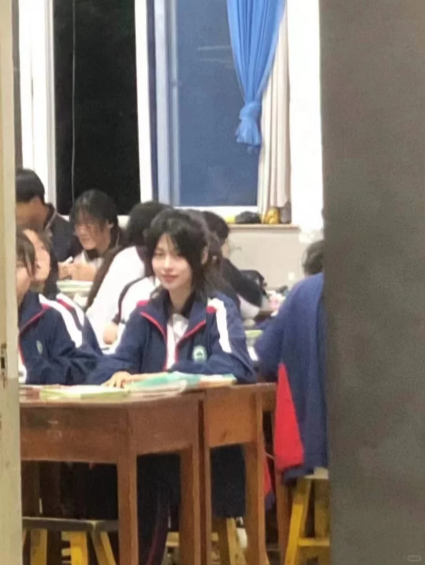 山东绝美舞蹈生，无数人去教室偷看她，美炸