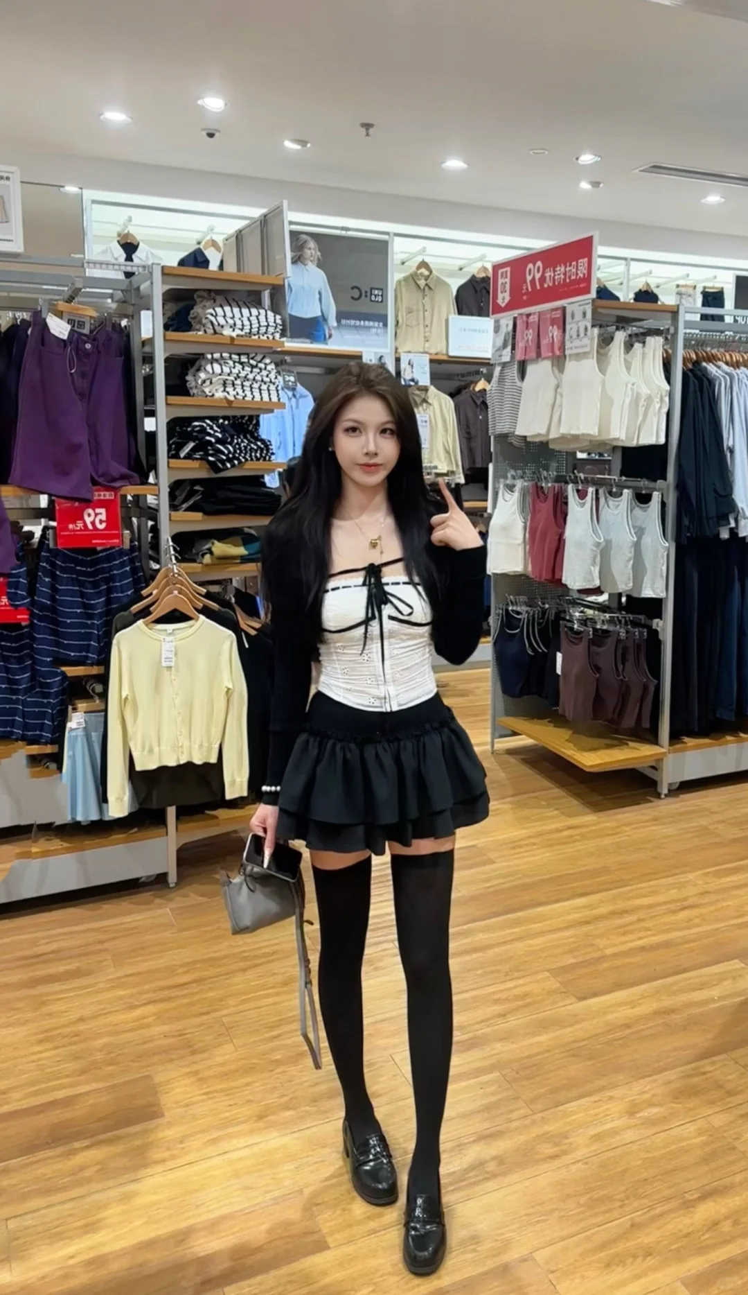 短裙➕长袜📸学院风穿搭～