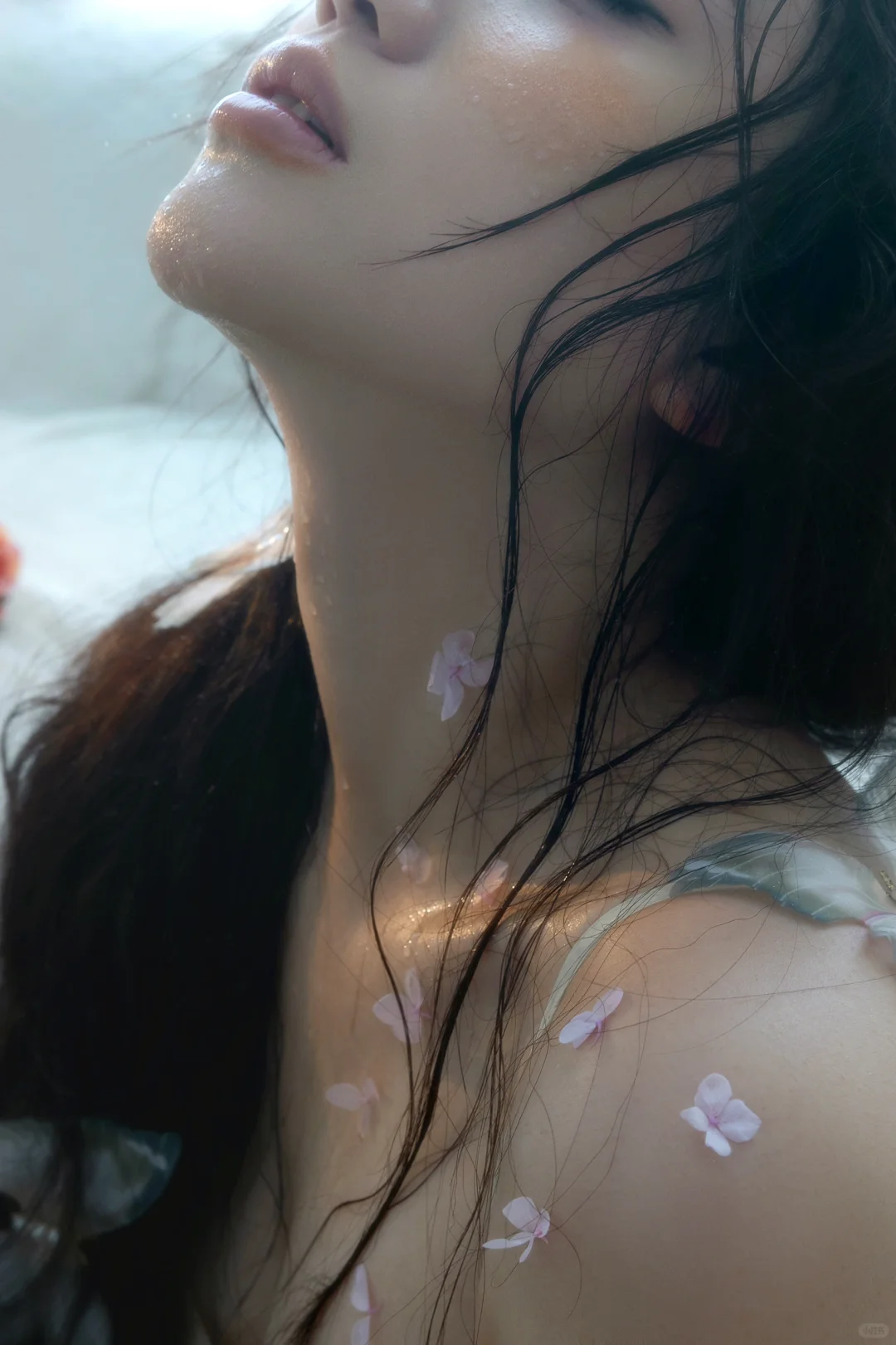 纯欲氛围感私房照🤍属于你的独家纯欲美女