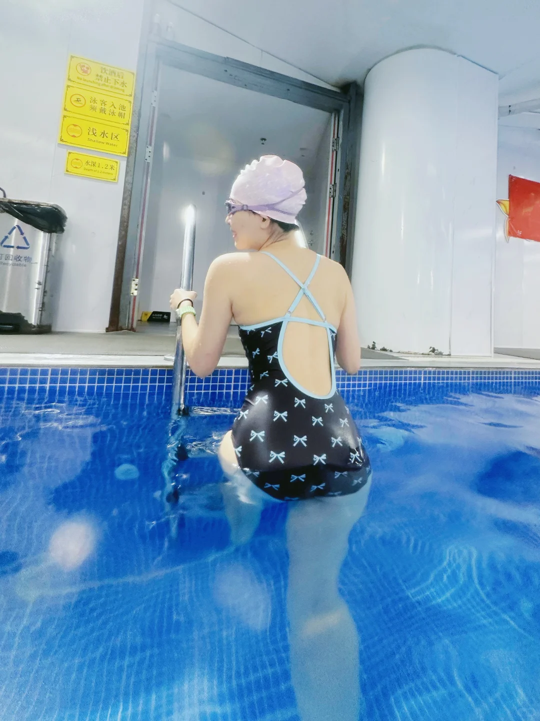 今日份泳衣ootd🏊‍♀️被水温柔包裹的一天