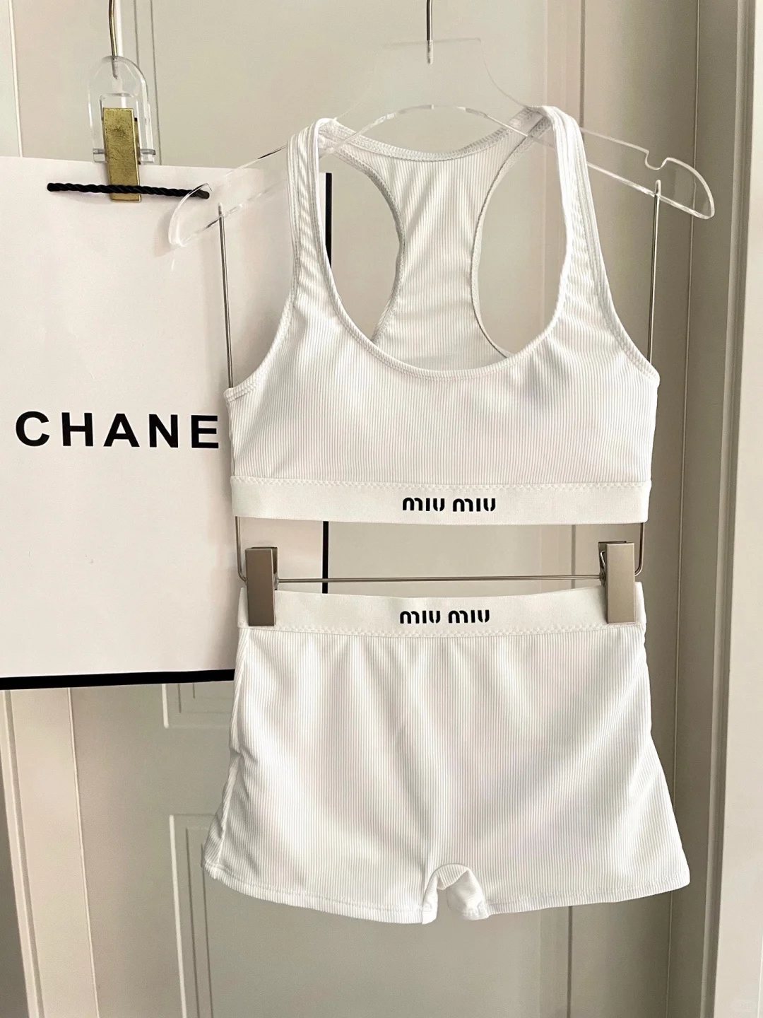 御姐适合多种场景的泳衣