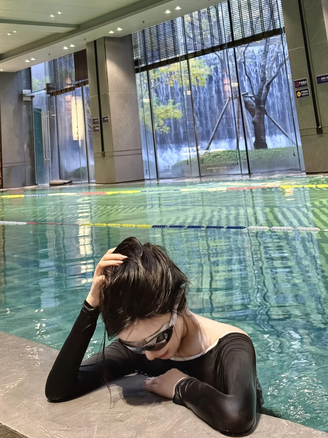 天冷怎么游泳啊