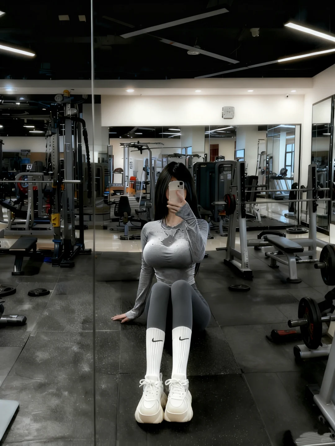 健身房拍照姿势get√