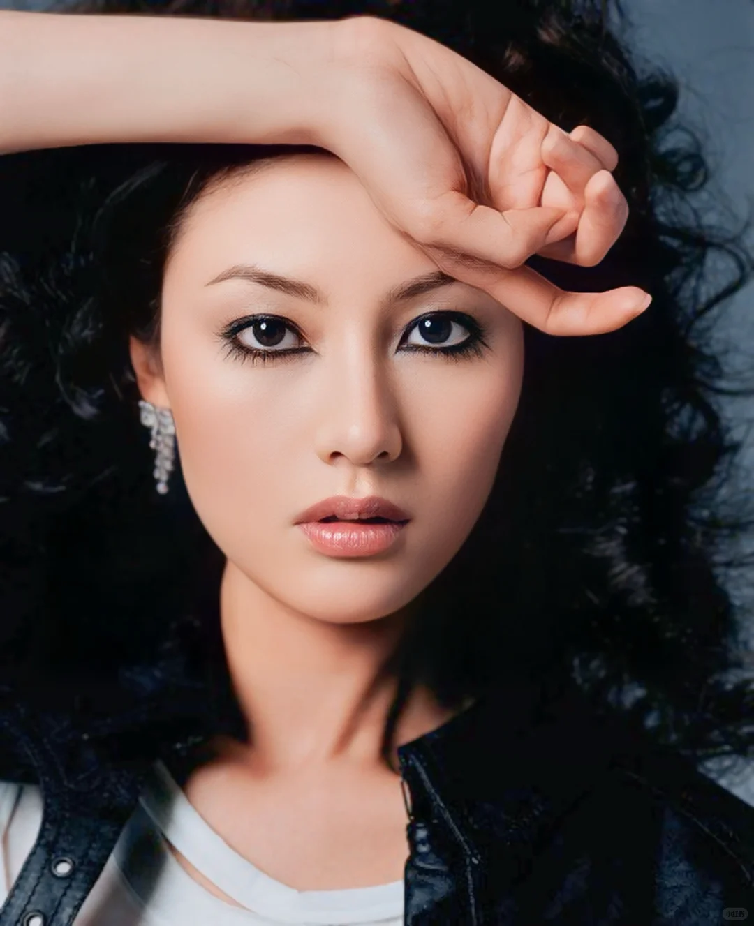 野艳 神秘 李嘉欣