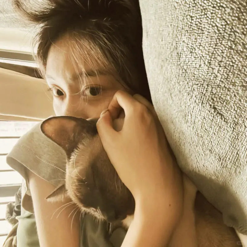 盘点那些魅惑众生的氛围感美女٩(๑•̀ω•