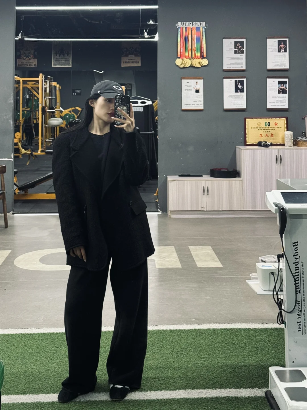 周一，娃👧🏻上学，👩教练上班