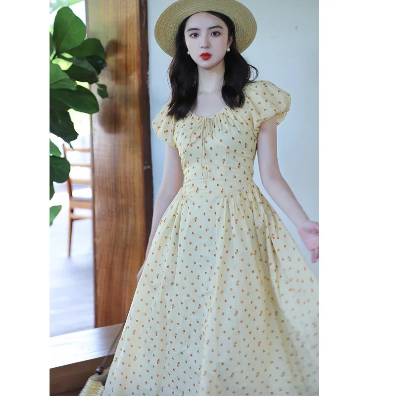 油画里走出的仙女🌸碎花裙太美